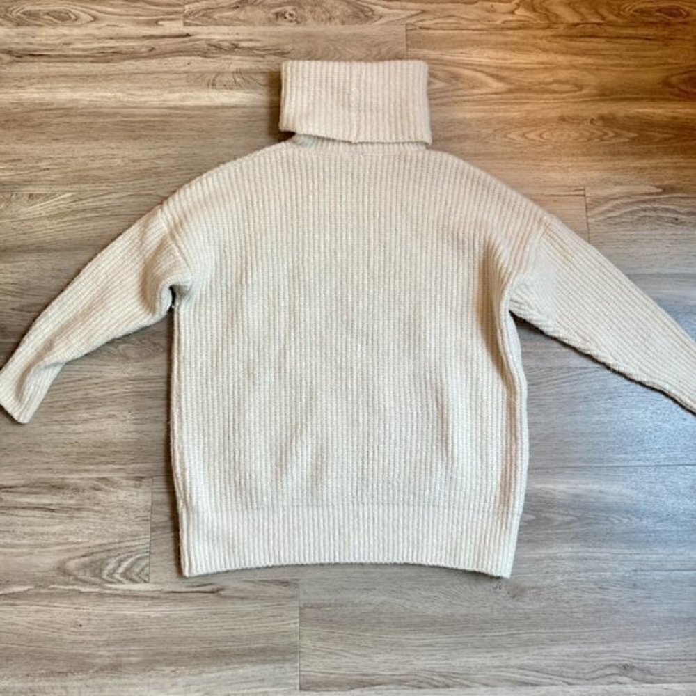 Forever 21 Contemporary Wool Blend Cream Turtleneck Chunky Oversize Sweater - Picture 2 of 7